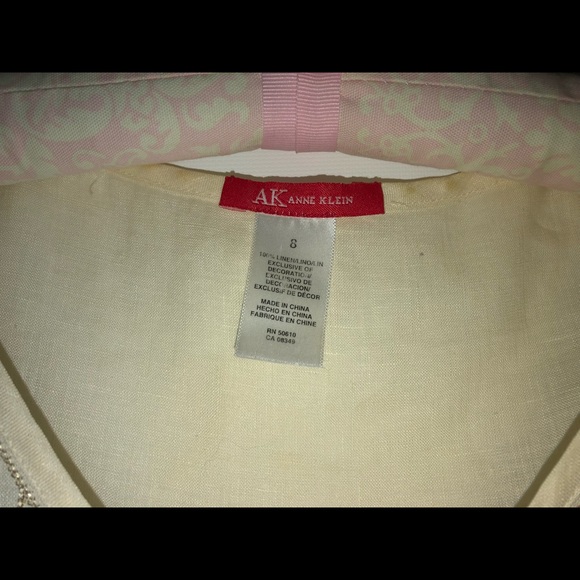 Embroidered linen top - Picture 4 of 6